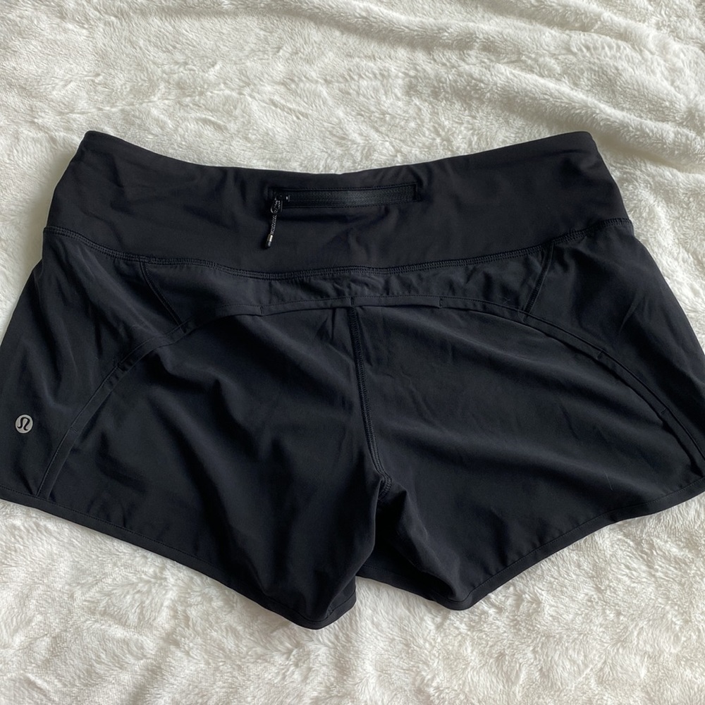 UNWORN TAGS OFF Lululemon Speed up Low Rise 4 inch short